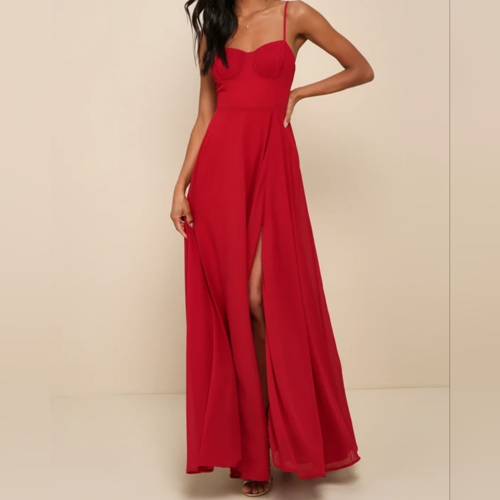 Lulu's Red Pleated Bustier Maxi Dress Size Xlarge ♥️